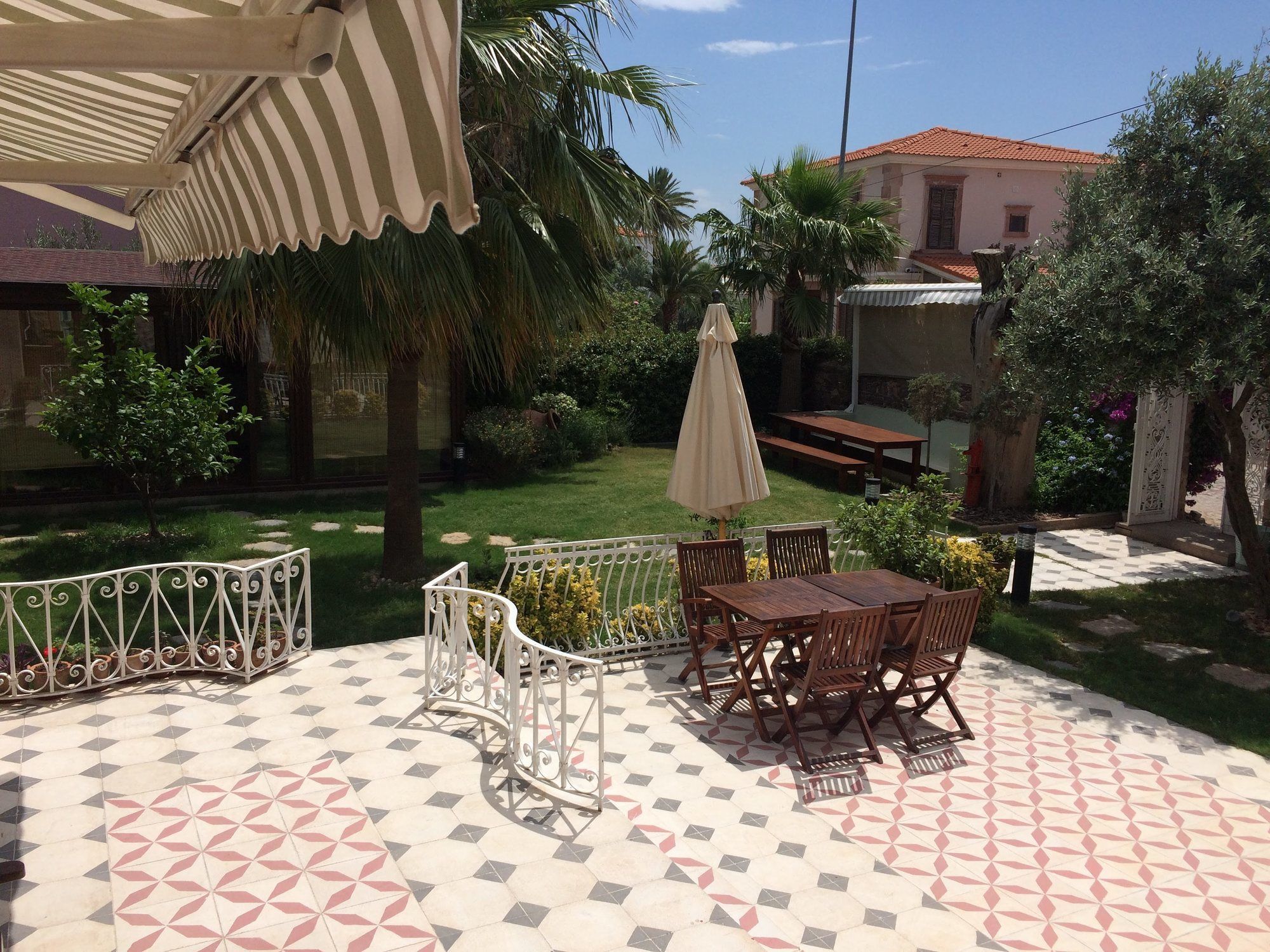 Cunda Has Konak Butik Otel Айвалык Экстерьер фото